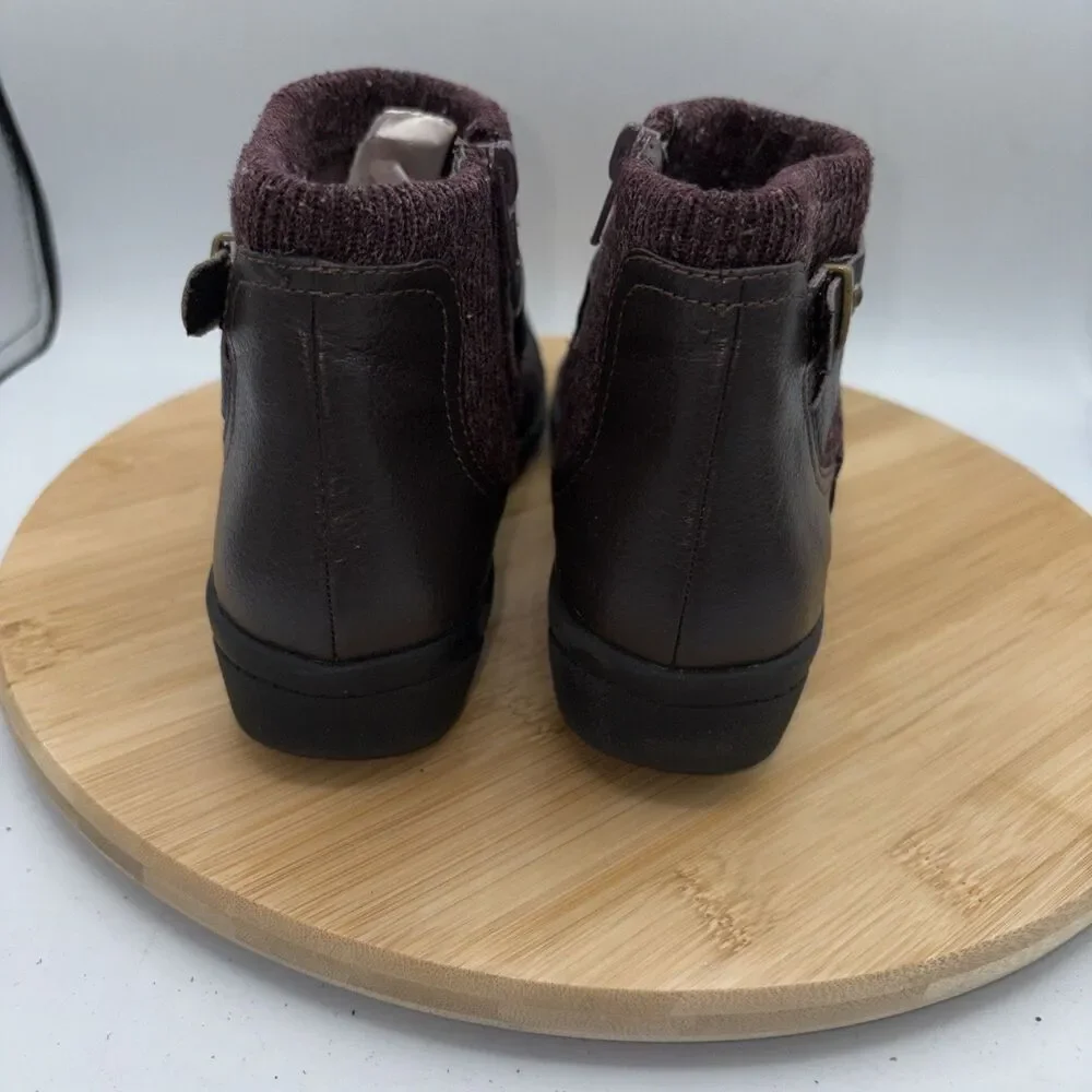 Clarks Cheyn Kisha Leather Ankle Boots Womens 7.5 Burgundy Zip Knit Cuff Comfort